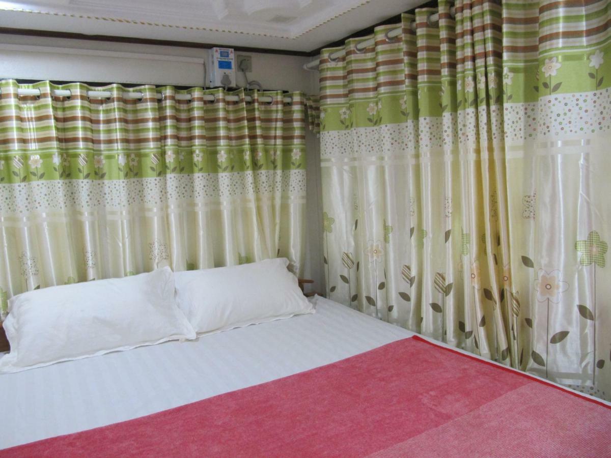 Lux Pillow Hostel Hpa-an Exterior foto
